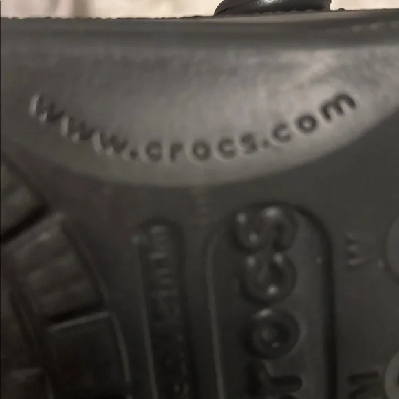 Make offer! NWOT CROCS Black Slippers Colorful Charms heel straps Men 9 Woman 11 - Picture 11 of 16